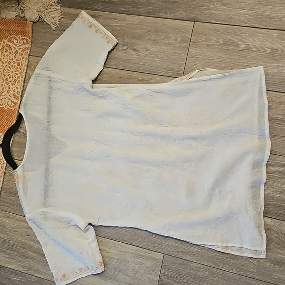 Chic Embroidered Women's Blouse in Cream and Orange - Picture 2 of 3